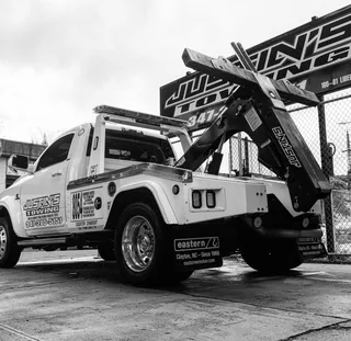 Justin's Towing & Storage