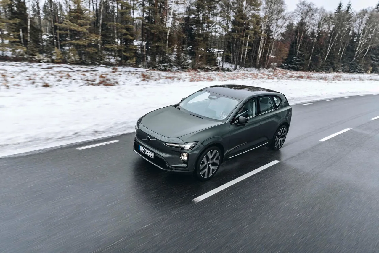 Volvo EX60's Base Model Unveiled: A Rear-Wheel-Drive Powerhouse