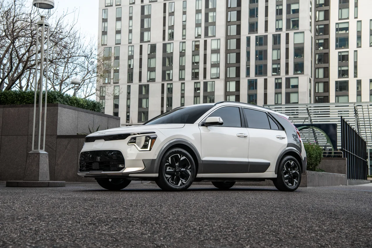 Kia Niro EV Discontinued: What's Next for Hybrids?