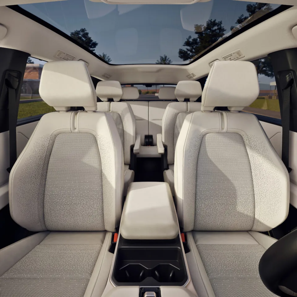 Toyota's Midsize SUV Gets a Major Update - image 3