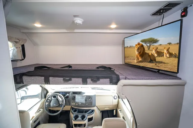 Gulf Stream Coach Revolutionizes Class C Motorhomes with Conquest 6215LE