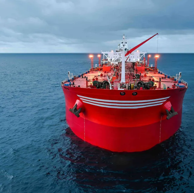 Venezuela Ties Up with Russia in Fuel Crisis