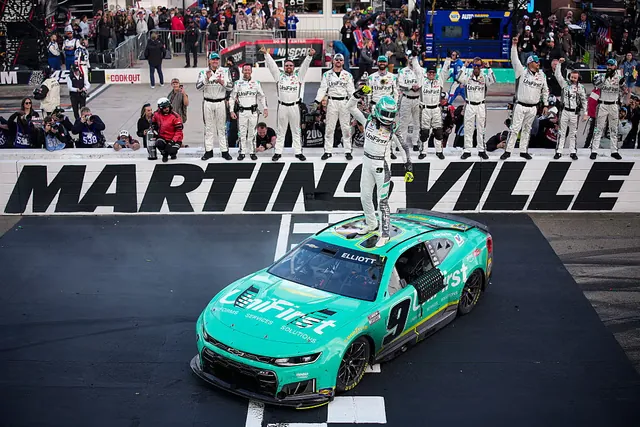 Elliott Seals First Win of 2026 with Bold Strategy Call