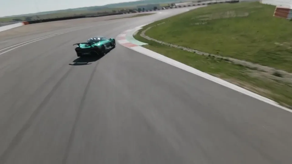 Aston Martin's New Mid-Engine Superstar - image 3