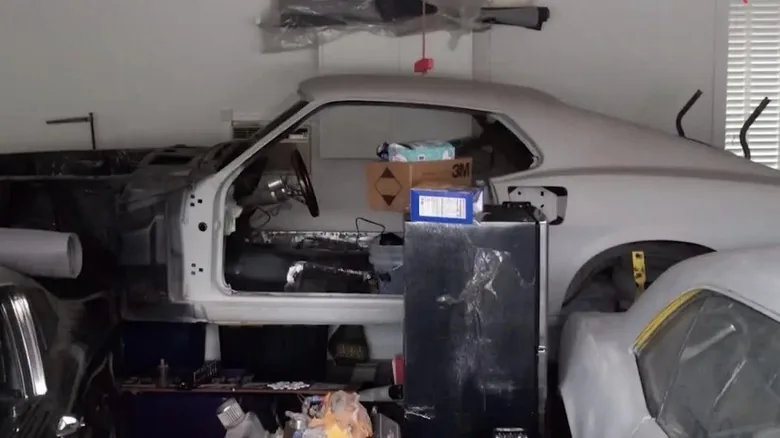 Restoration Nightmare: Car Owner Gets Back Mustang in Pieces - image 2