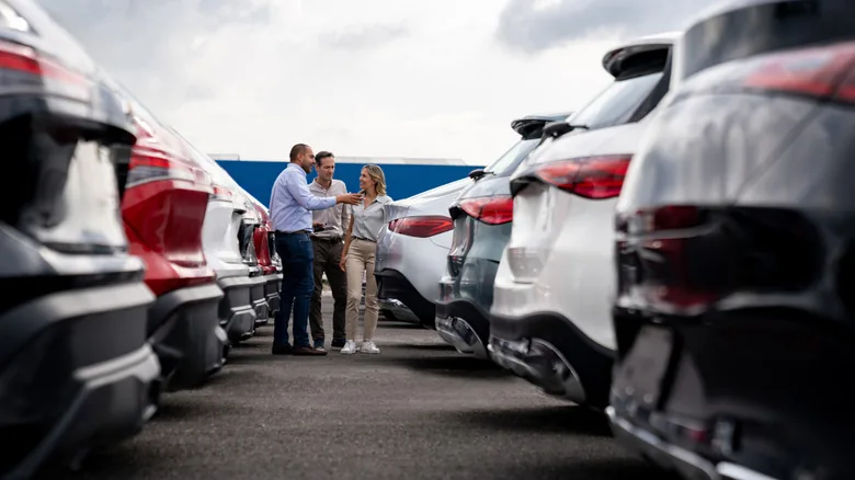 Luxury SUV Deals Galore - image 2