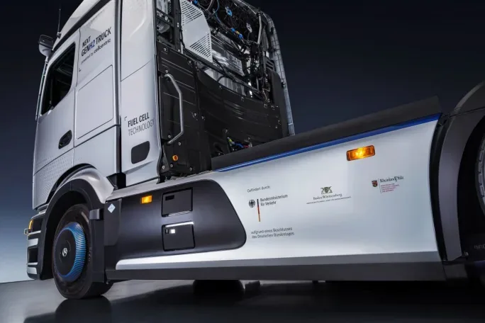 Toyota Joins Hydrogen Revolution - image 2