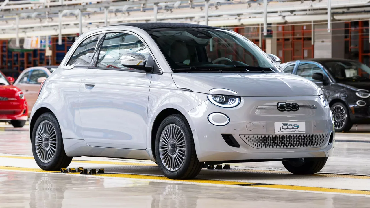 Fiat's Electric 500e Sales Outpace Expectations in Canada