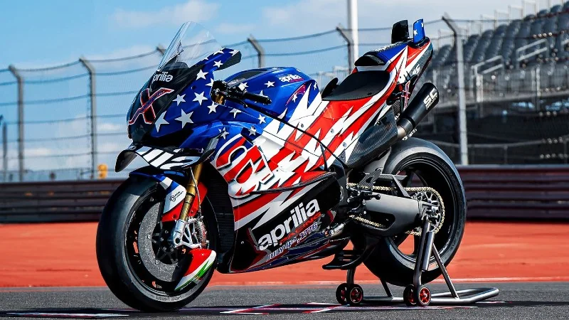 Aprilia Celebrates U.S. Independence with MotoGP-Inspired Superbike