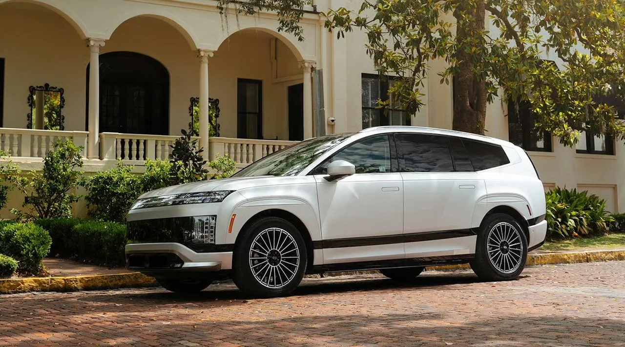 Electric Vehicle Expert Shares Insights on US Sales