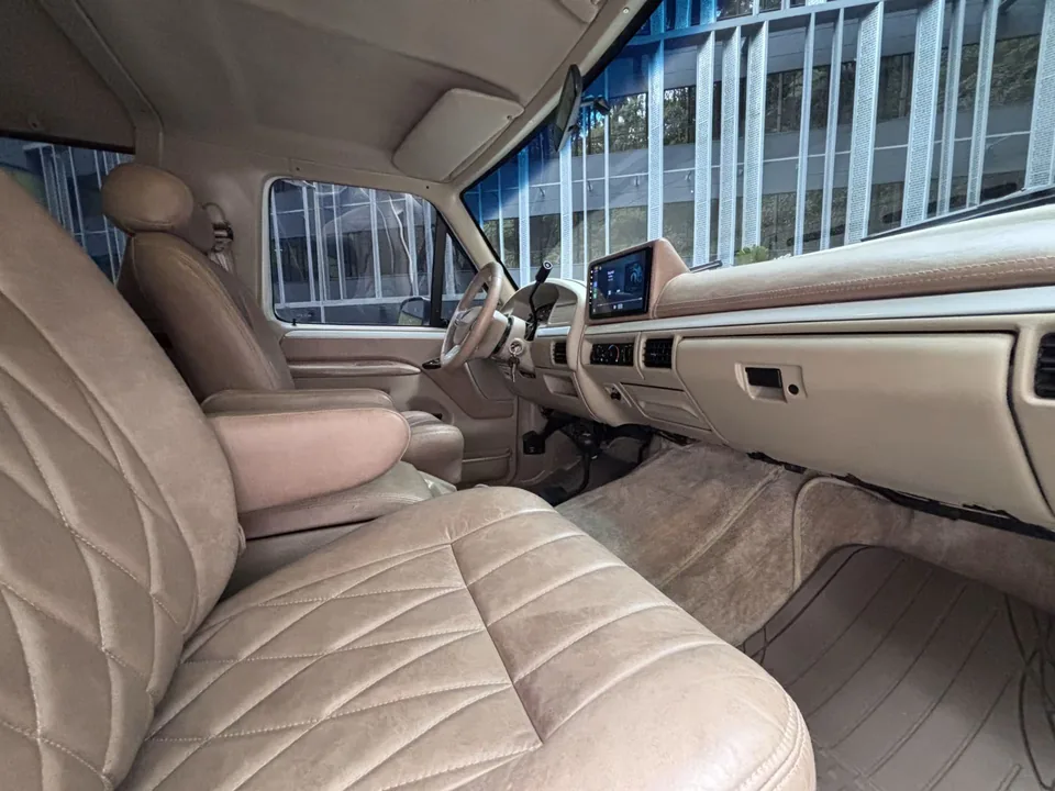 Ford Bronco XLT Restomod Overhaul - image 4