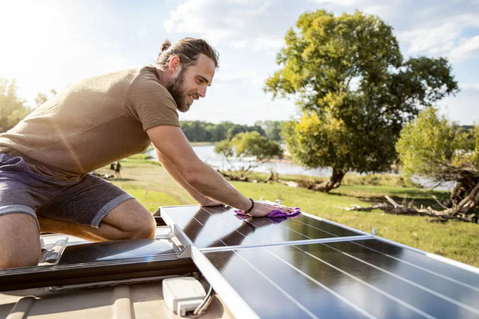 How RV Dealers Can Explain Solar System Maintenance - image 2