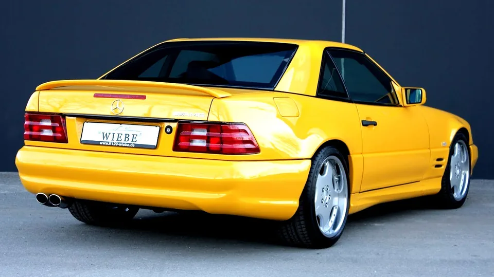 Rare Mercedes Is Peak '90s Magic, But It Costs More Than A New AMG - image 3