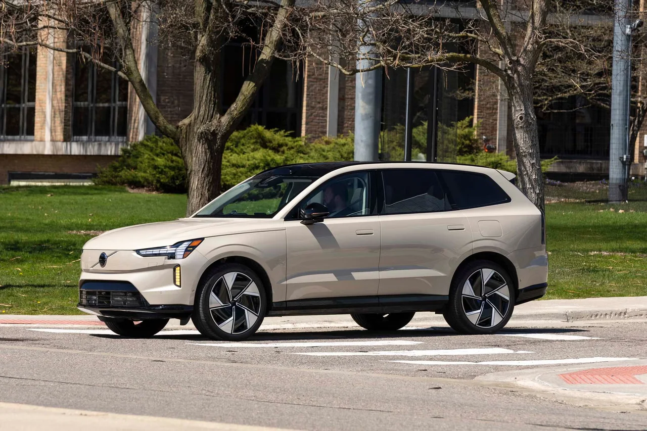 2026 Volvo EX90 Electric SUV Review