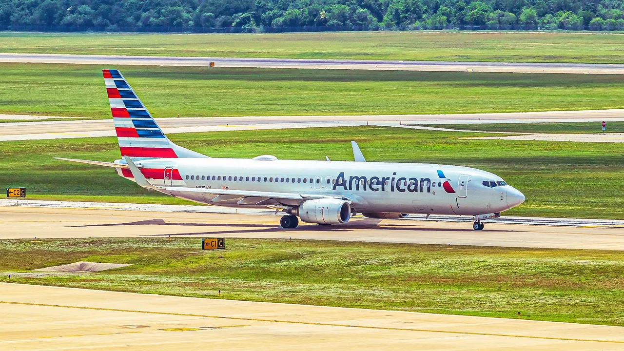 US-First eGates: American Airlines To Automate Boarding At DFW Hub