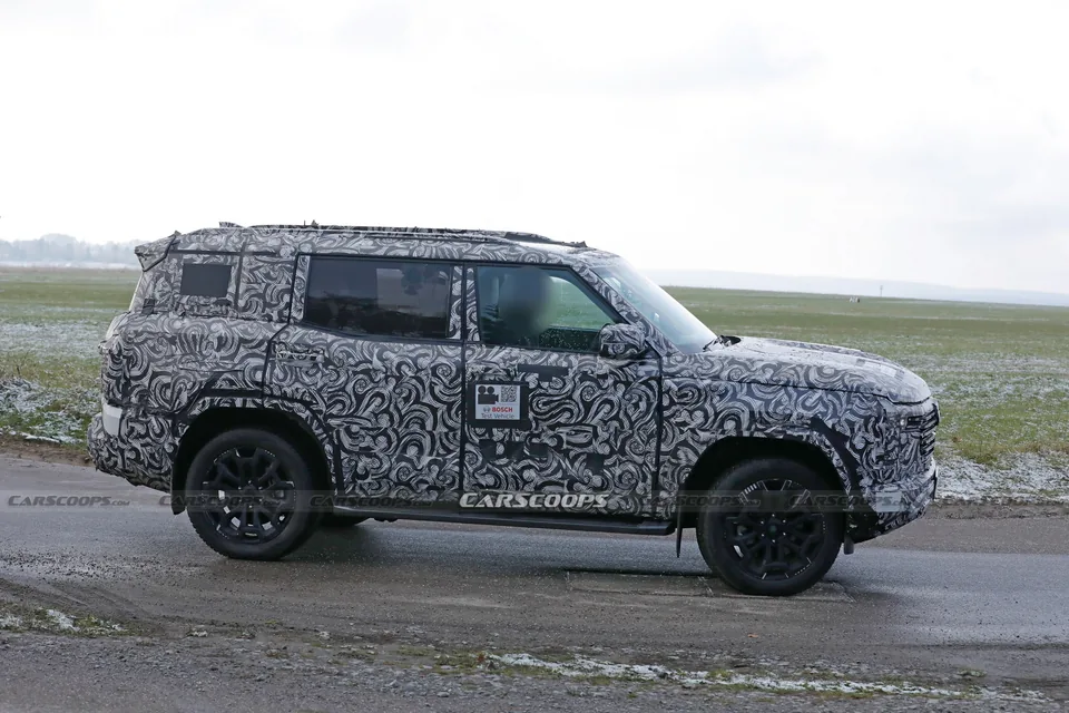 Mitsubishi's New Land Cruiser Rival Is Finally Happening - image 2