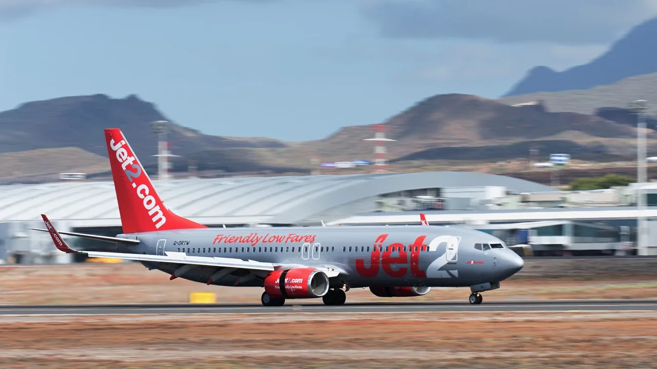Jet2 Unveils All-Business Boeing 737