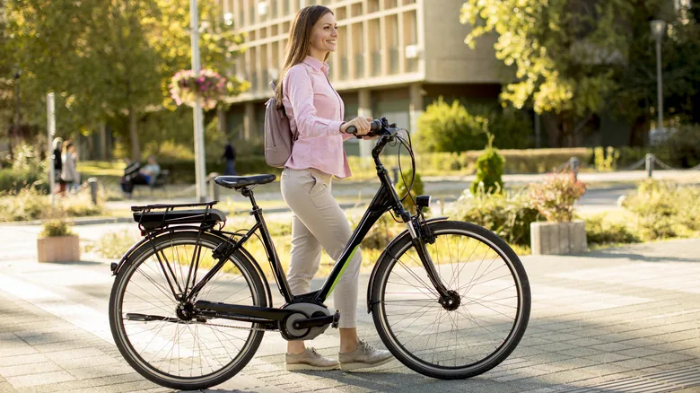 Electric Motorcycles vs E-Bikes: A Matter of Safety - image 2