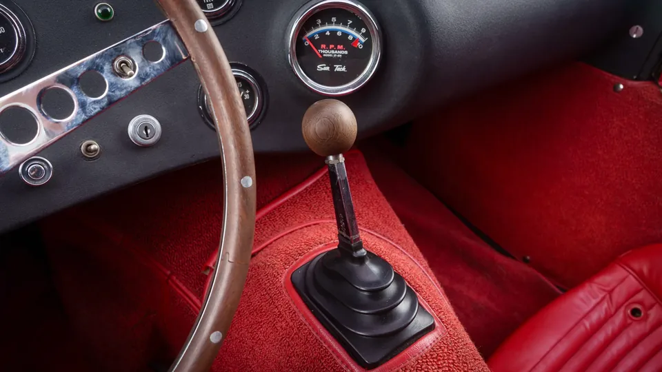 Rare Corvette-Powered Ferrari Killer Sells for $520,000 - image 4