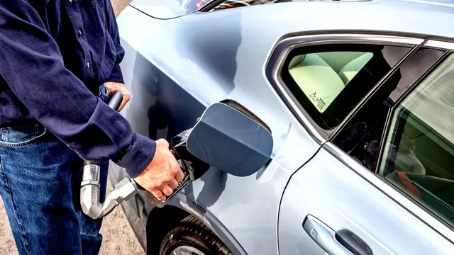 Gas Prices to Fall Below $3 Per Gallon by Next Year