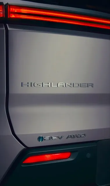 Toyota Announces Electric Version of Highlander