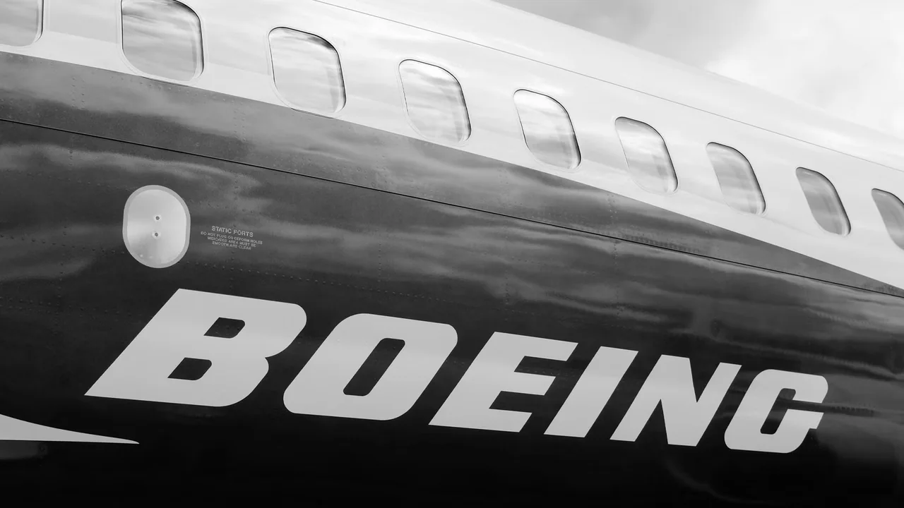 A Brief History of Airplane Windows: From Oversized to Minimalist