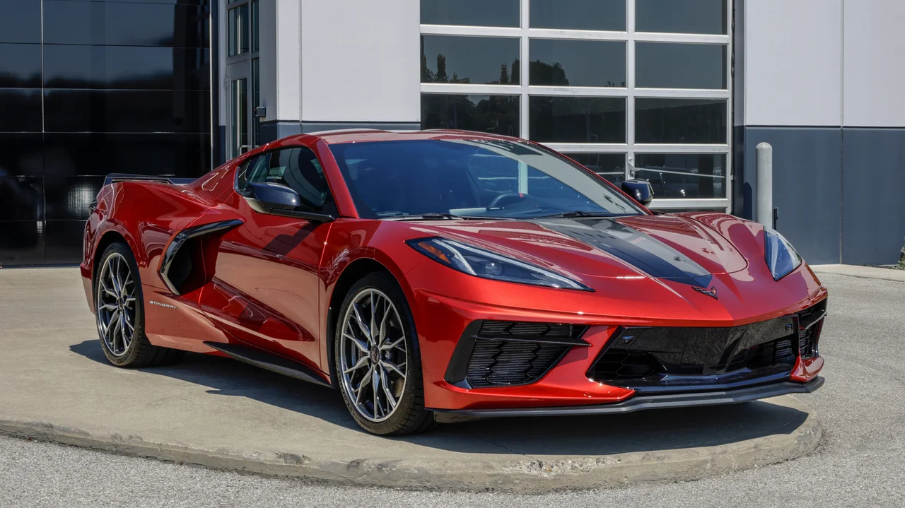 Florida Woman Arrested for Allegedly Financing $180,000 Cars with False Income