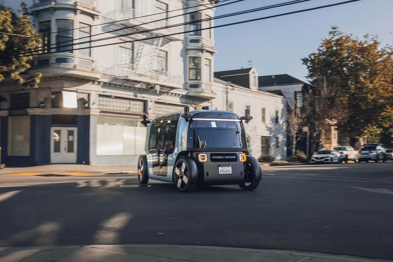 Zox Autonomous Vehicle Design Inspired by BMW i3