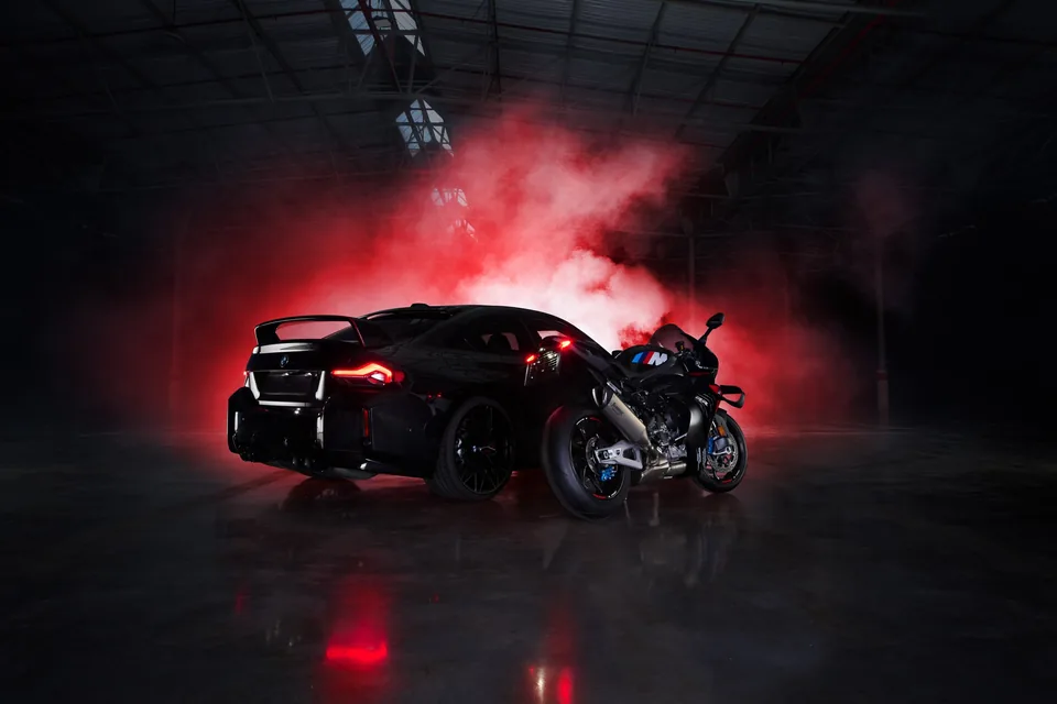 BMW Unveils Exclusive M2 Coupe and S 1000 RR Limited Editions - image 3