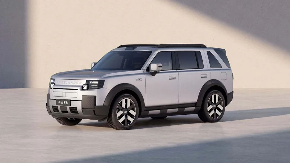 Jaguar Land Rover Revives Freelander Brand with Bigger SUV - image 3