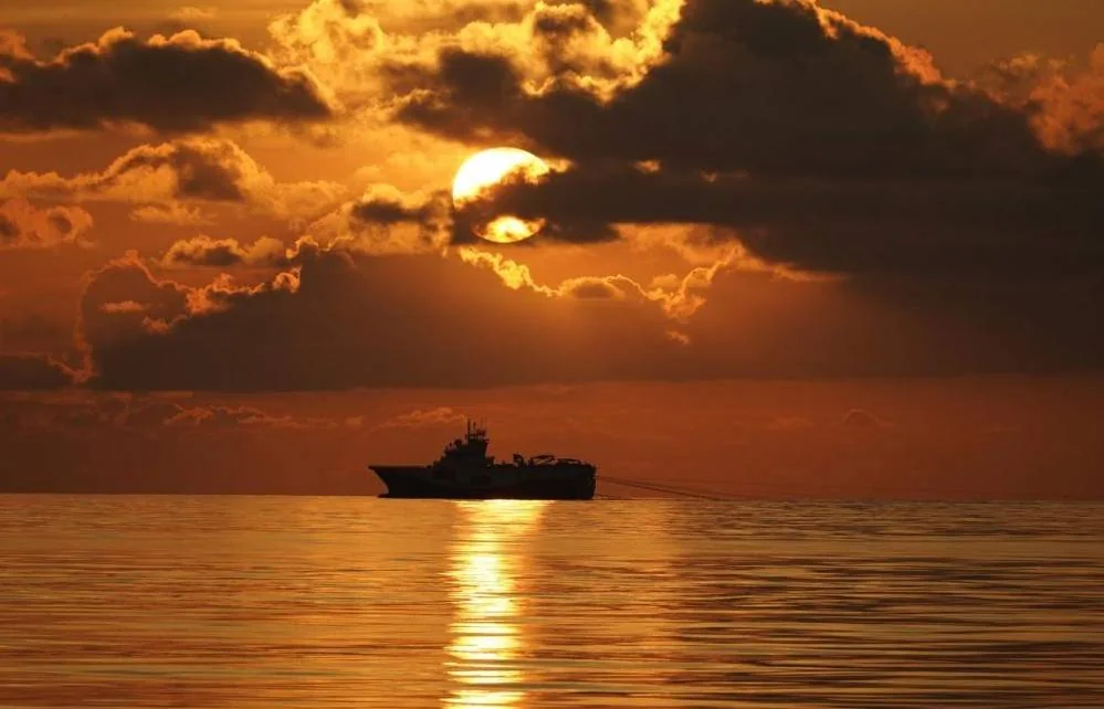 Shearwater to Sell Vessel for Conversion into Source Vessel