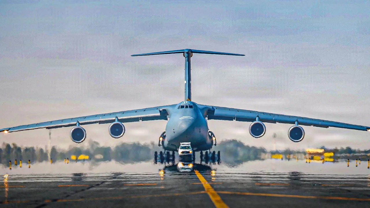 C-5 Galaxy's Lack of Winglets Raises Questions About Military Aviation Priorities