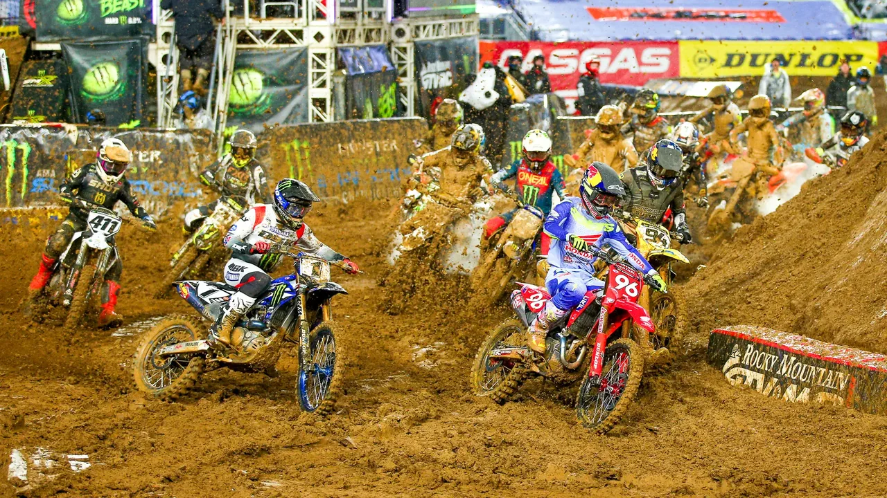 Roczen's Unstoppable Momentum Heads into Denver Supercross