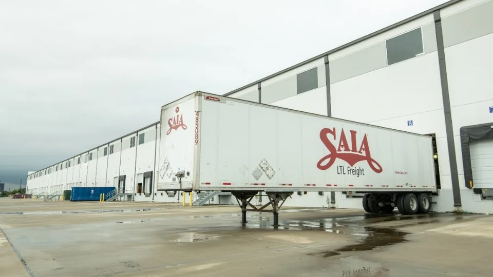 Saia Sees Improved Demand Amid Network Investments - image 2