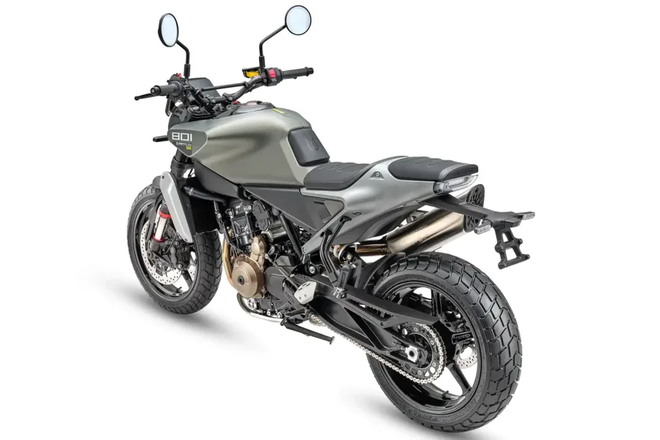 Svartpilen 801 SE Style Edition Arrives - image 3