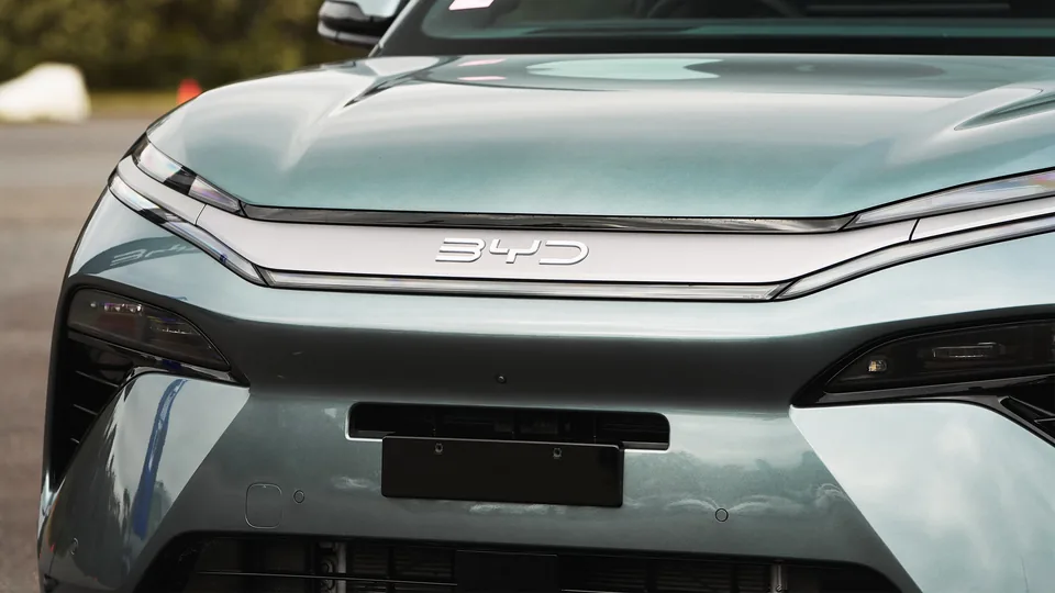 BYD's Electric Car Sales Plunge Amid China's Price War - image 2