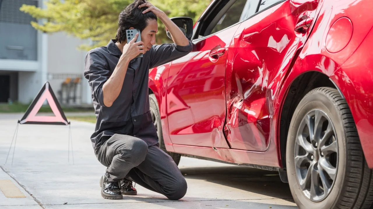 Modern Cars' Secret Snitching Devices