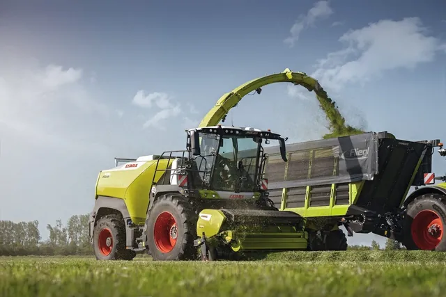 Jaguar 1000 Series Makes UK Debut at ScotGrass