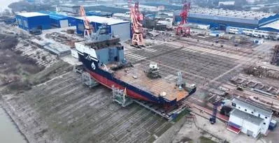 Hybrid OECV Hits Water - image 2