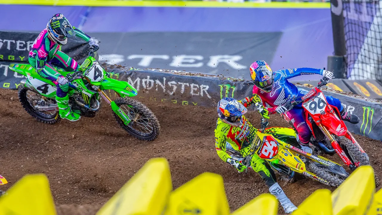 Roczen Clinches 2026 Supercross Championship in Thrilling Finish