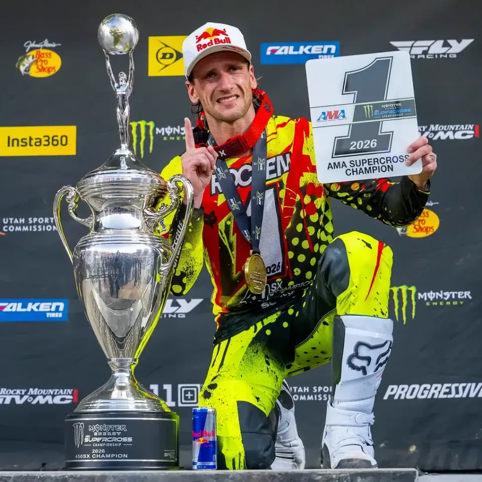 Roczen Clinches 2026 Supercross Championship in Thrilling Finish - image 2