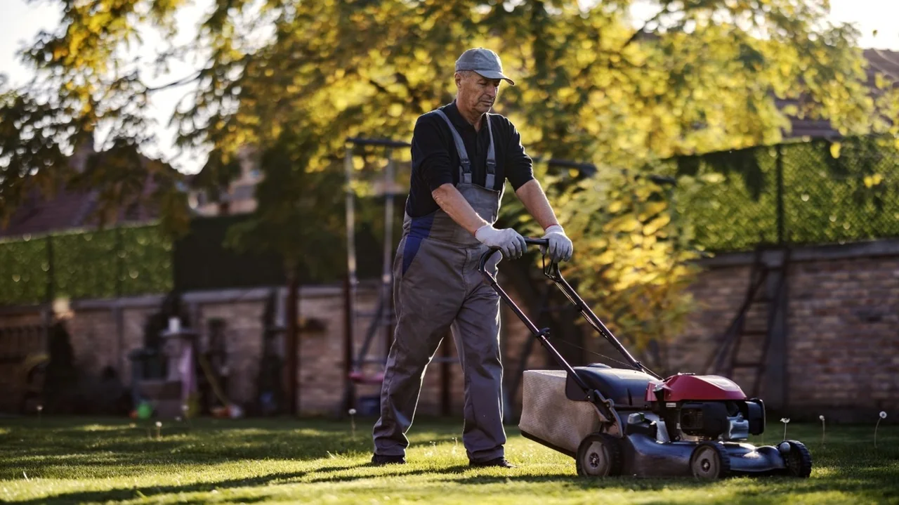 Lawnmower Maintenance 101: 5 Essential Checks for a Smooth Summer