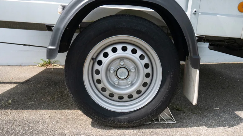 Trailer Tire Essentials - image 2