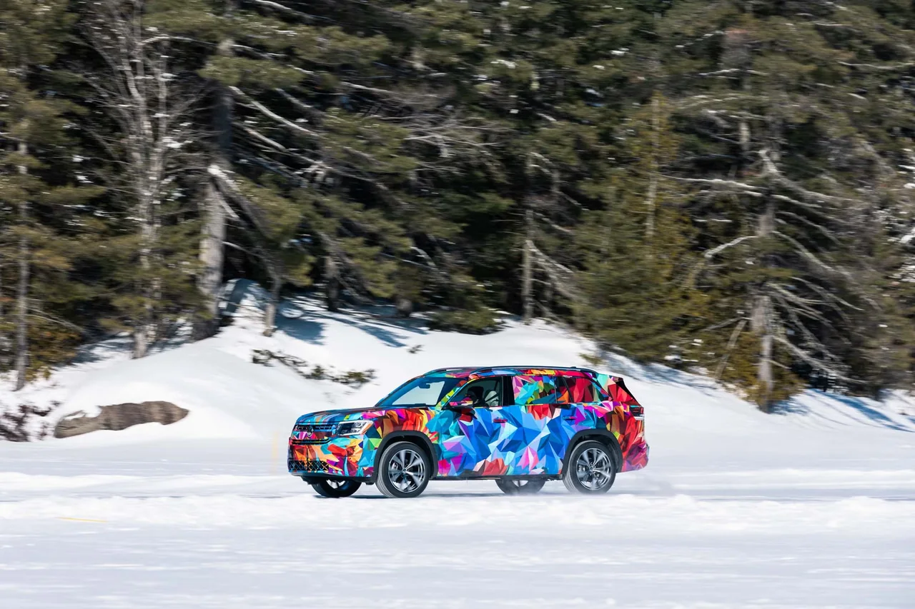 Volkswagen Atlas Prototype Takes Shape