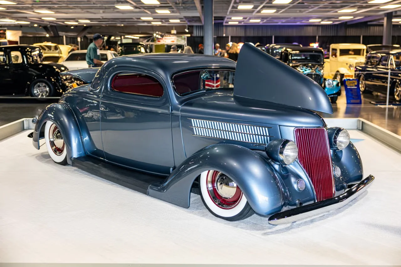 Custom Car Showdown: 75th Sacramento Autorama Brings Together West Coast Enthusiasts