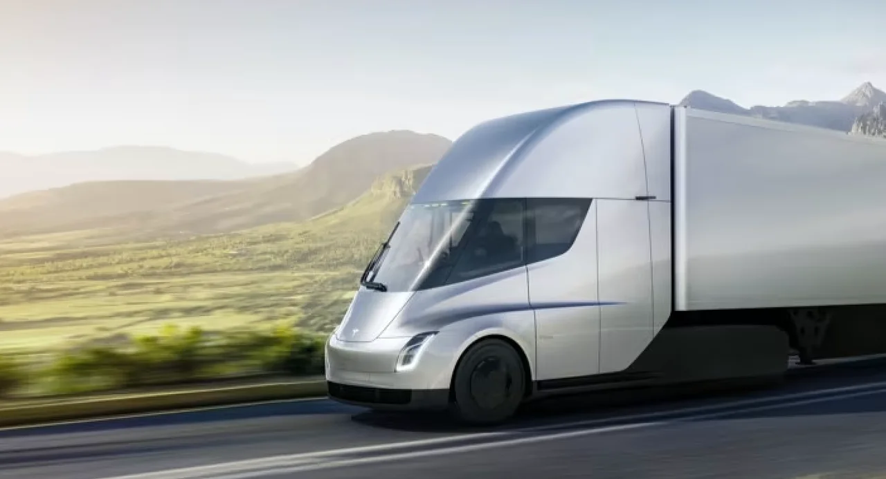 Tesla Semi Trucks Get Off the Ground