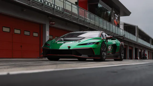 Lamborghini Unveils Turbo-Powered Super Trofeo