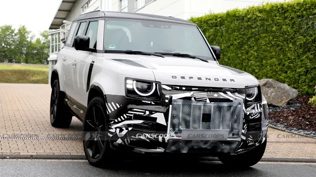 Land Rover Defender Facelift Brings New Four-Seat Interior