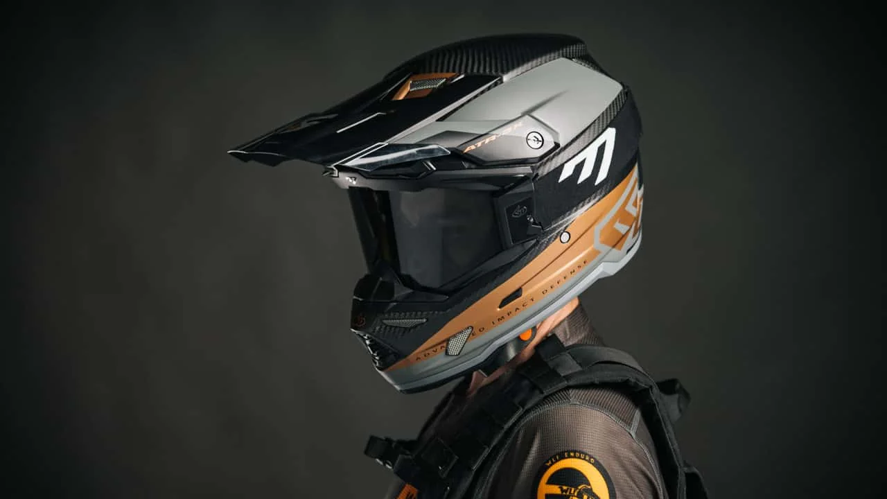Revolutionary Dirt Bike Helmet Hits the Market