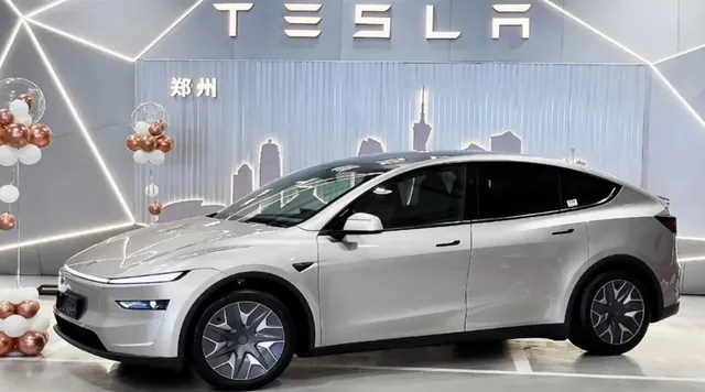 Tesla Slashes Down Payments in China Amidst Sales Drop